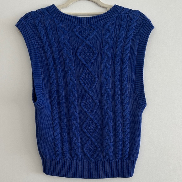 Wilfred Blue Cable Knit Sleeveless Sweater - Picture 3 of 3